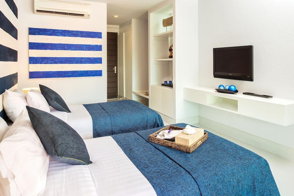 The Peri Hotel HHQ Esterno foto