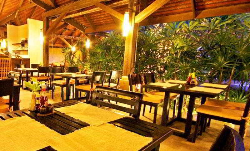 The Peri Hotel HHQ Esterno foto
